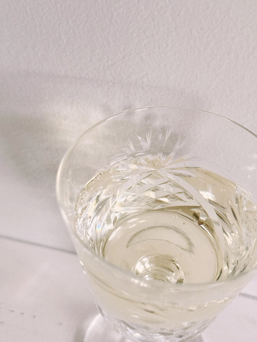 jessika_hunter's tweet image. pairs well with breakfast, lunch or dinner 

#SparklingRiesling @PeakCellars #BCwine #OkanaganValley