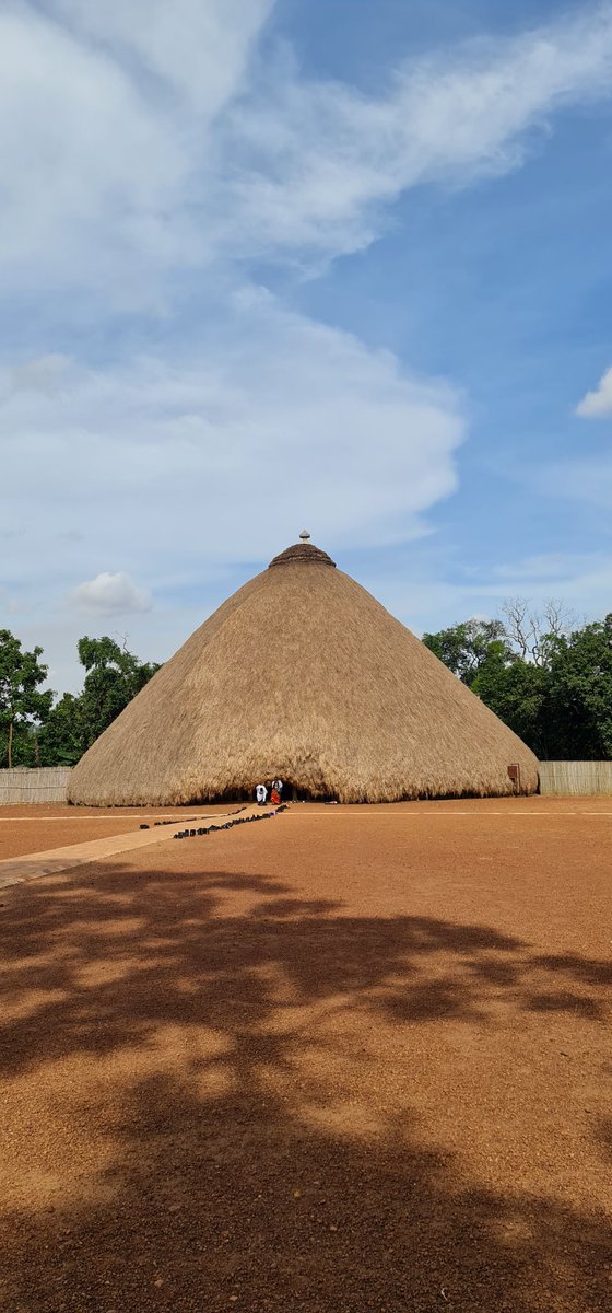 AfricaSafariman's tweet photo. Aerial view of the Kasubi tombs situated on kasubi hill in Kampala city.

It's a UNESCO world heritage site and also serving as the burial grounds for the 4 kings of Buganda. It was built in 1882 and converted to tombs in 1884 after the death of Kabaka Mutesa 1.

@TourBugandaUG https://t.co/dLQDtRVT8g