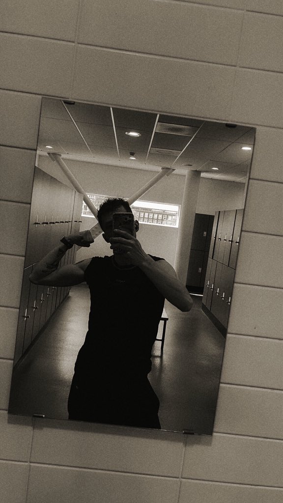 Kamilo.o.o tweet media