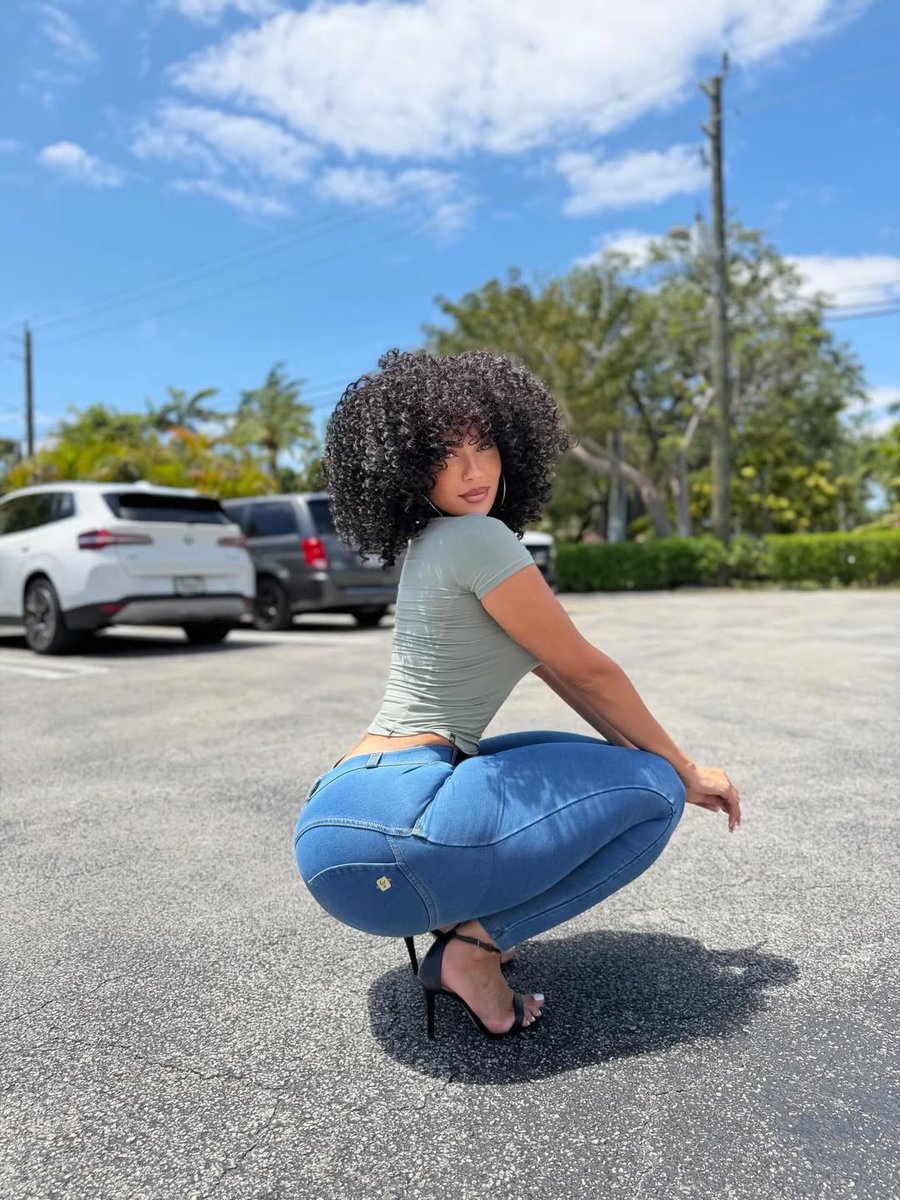 Amirah Dyme 🍑 tweet media