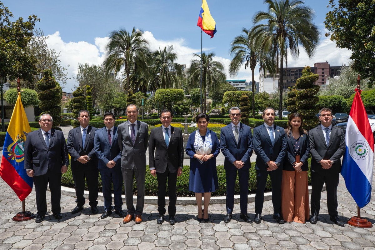Embajada del Paraguay en Ecuador tweet media