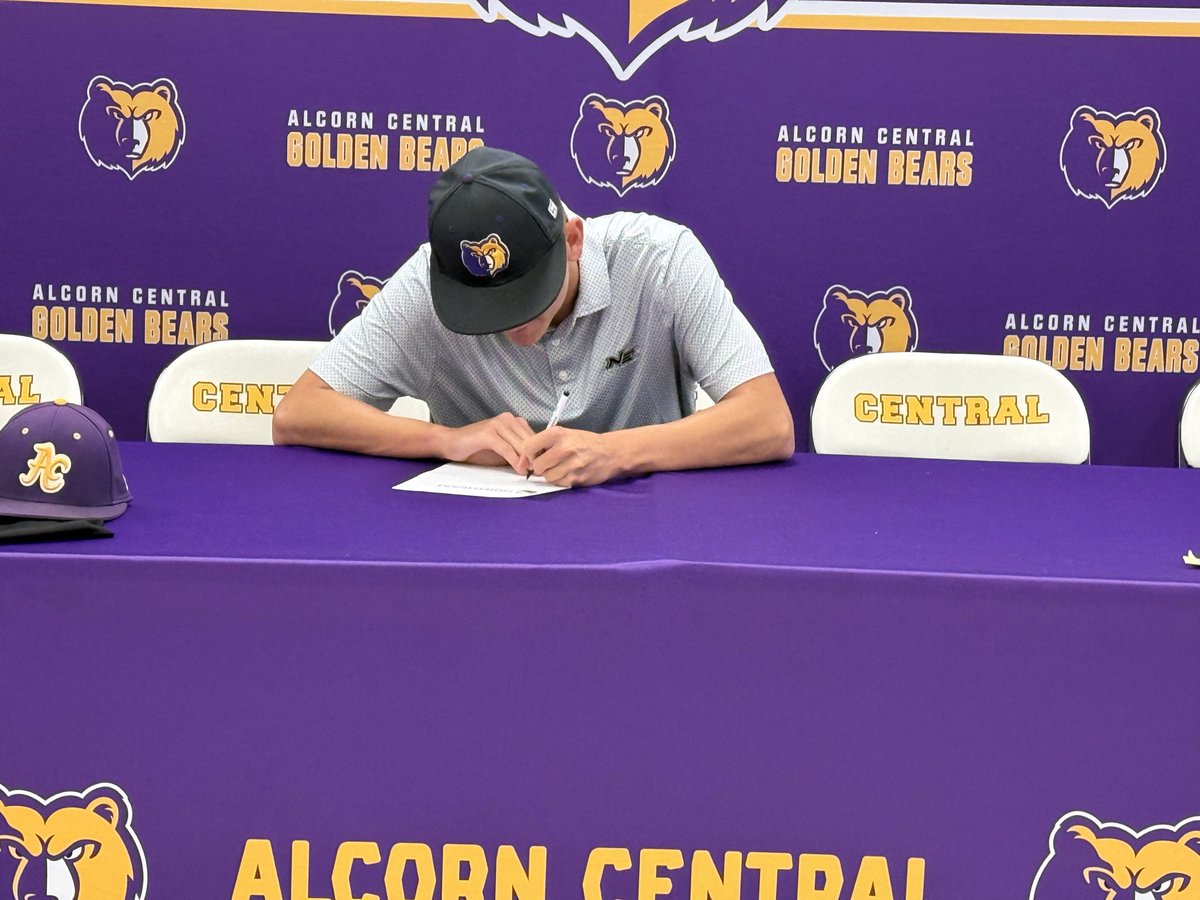 ACBearsBSB's tweet photo. Congratulations to Jarrett Thomas on signing today with NEMCC! So proud of everything he’s accomplished in a Golden Bear uniform and can’t wait to see what the future holds for him! Absolutely the kind of young man and competitor that any coach would love to have on their team! https://t.co/DnJHX1St5t