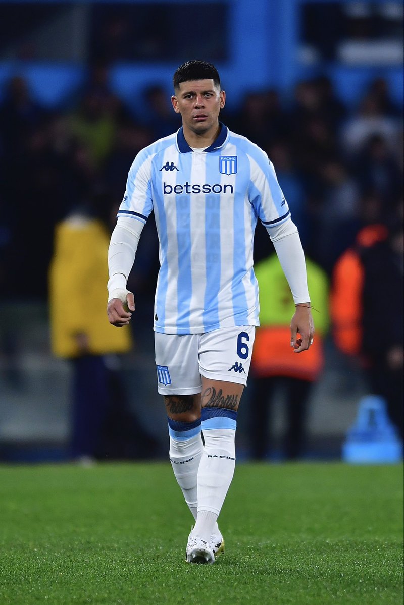 DavilaTomi's tweet image. #Racing Ante el rumor que surgió, no hay ninguna posibilidad de que se le rescinda el contrato a Marcos Rojo.

El central tiene contrato hasta junio y se va a cumplir.