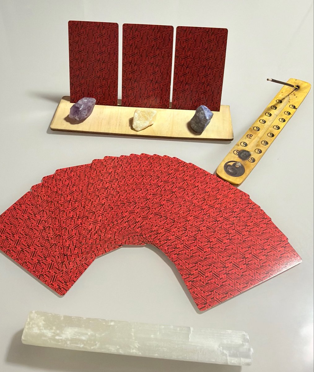 Amanda Taróloga tweet media