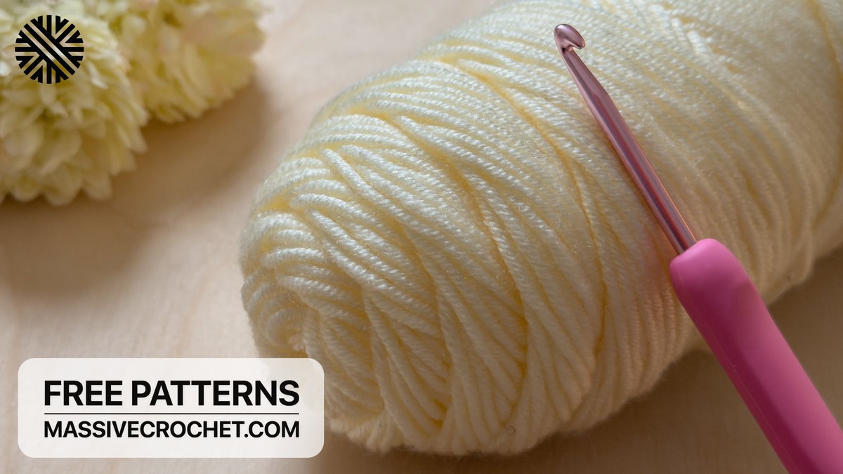 MassiveCrochet's tweet image. VERY EASY Crochet Pattern for Beginners!⚡️Crochet Stitch for Baby Blanket, Bag &amp;amp; Scarf
❗️Video tutorial: youtu.be/P6cHStA52o0

#crochet #crochettutorial #crochetpattern #crocheting