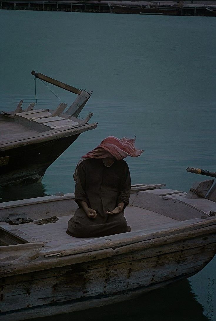 وَلَن تَجِدَ مِن دُونِهِ مُلْتَحَدًا

- الكهف (٢٧) | الملتحد: الملجأ.