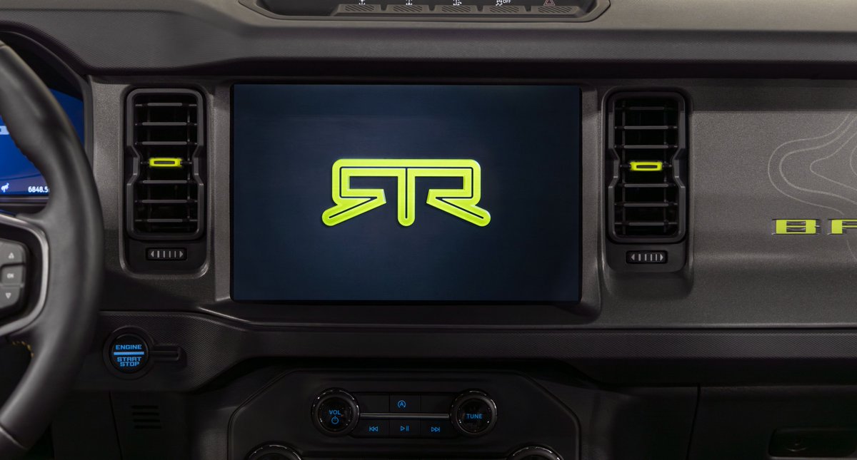 DrivingSouthern's tweet image. 💚🔥 The 2027 #BroncoRTR 🐎 brings serious personality to the cabin with signature Hyper Lime accents, custom details, and a design built for drivers who actually want to have fun.🏁

#Bronco #FordBronco #OffRoadLife #BuiltForFun