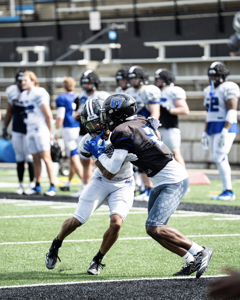 gvsufootball's tweet photo. Spring game this Saturday? Already? Let’s do it🤝

#AnchorUp | #ReadyForMore | #WAWG https://t.co/nlPeIJJdxX