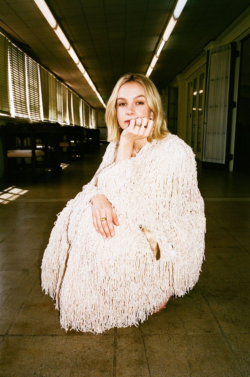 THR's tweet image. On the first day of filming #Beef, Carey Mulligan felt a little unsure about the tone. 

“I kept being like, ‘Are we meant to be funny?’ There were lines that just ruined me, like when we’re fighting, and Oscar says to me, ‘You wear wonderful dresses, and you drive a nice car,