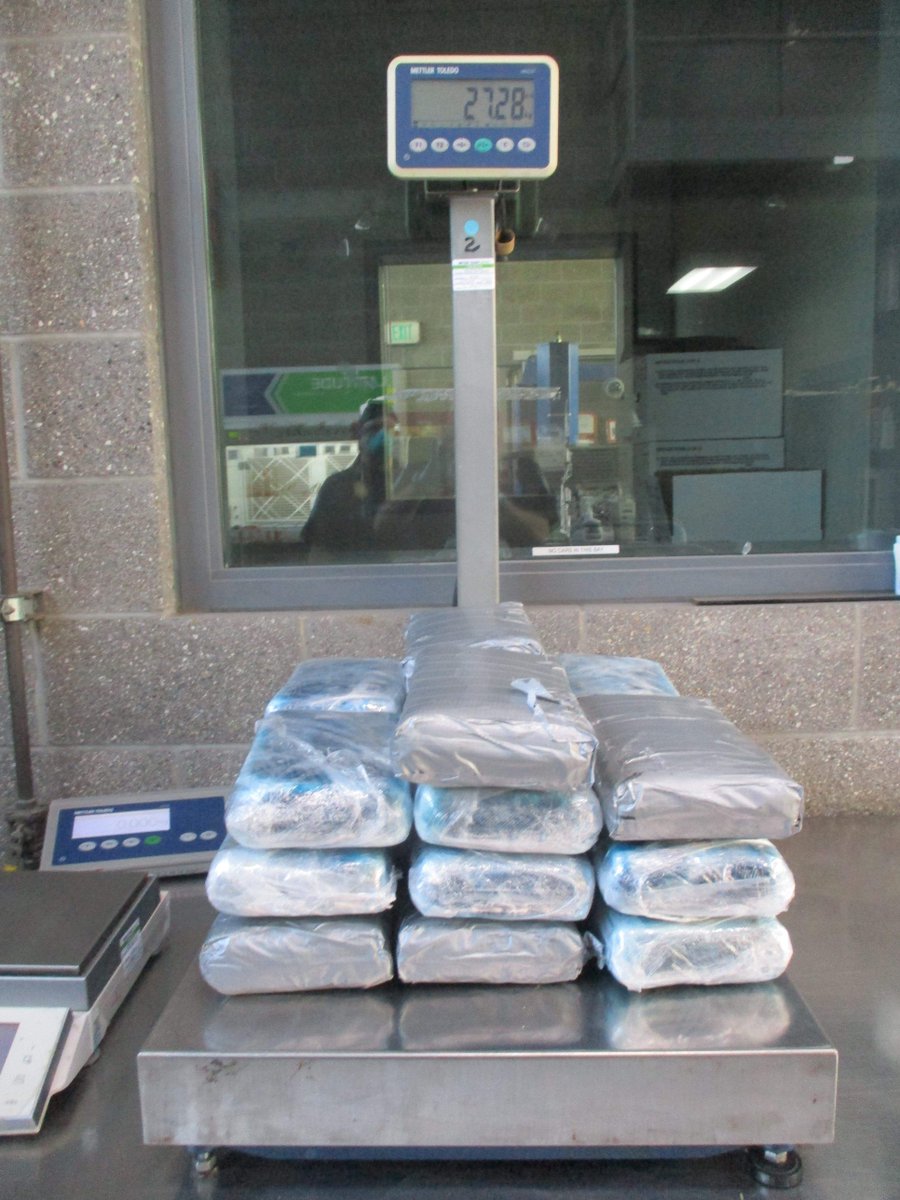 borderObserver's tweet image. #STATUS 2026-Apr-23

Search Engine 70 Headlines for #Wed 22 Apr 2026
hayzwire.com/index.html

#Photos @CBP 16 Apr
At San Ysidro #POE #CBP officers seized 60+ pounds of #cocaine #ESV $1.15 million in a trusted traveler vehicle
MORE =&amp;gt;go.dhs.gov/ivv