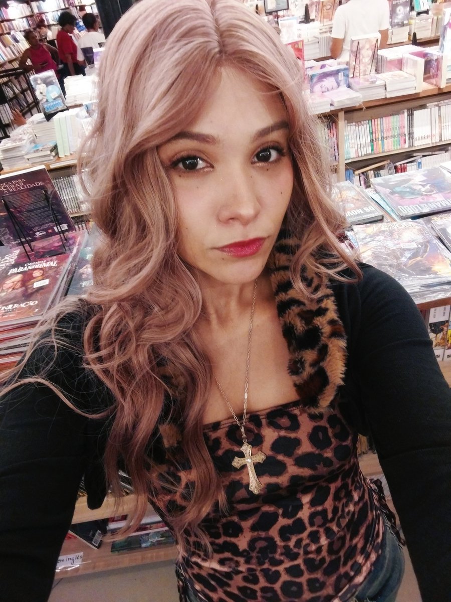 lori 𓏲ּ𝄢 tweet media