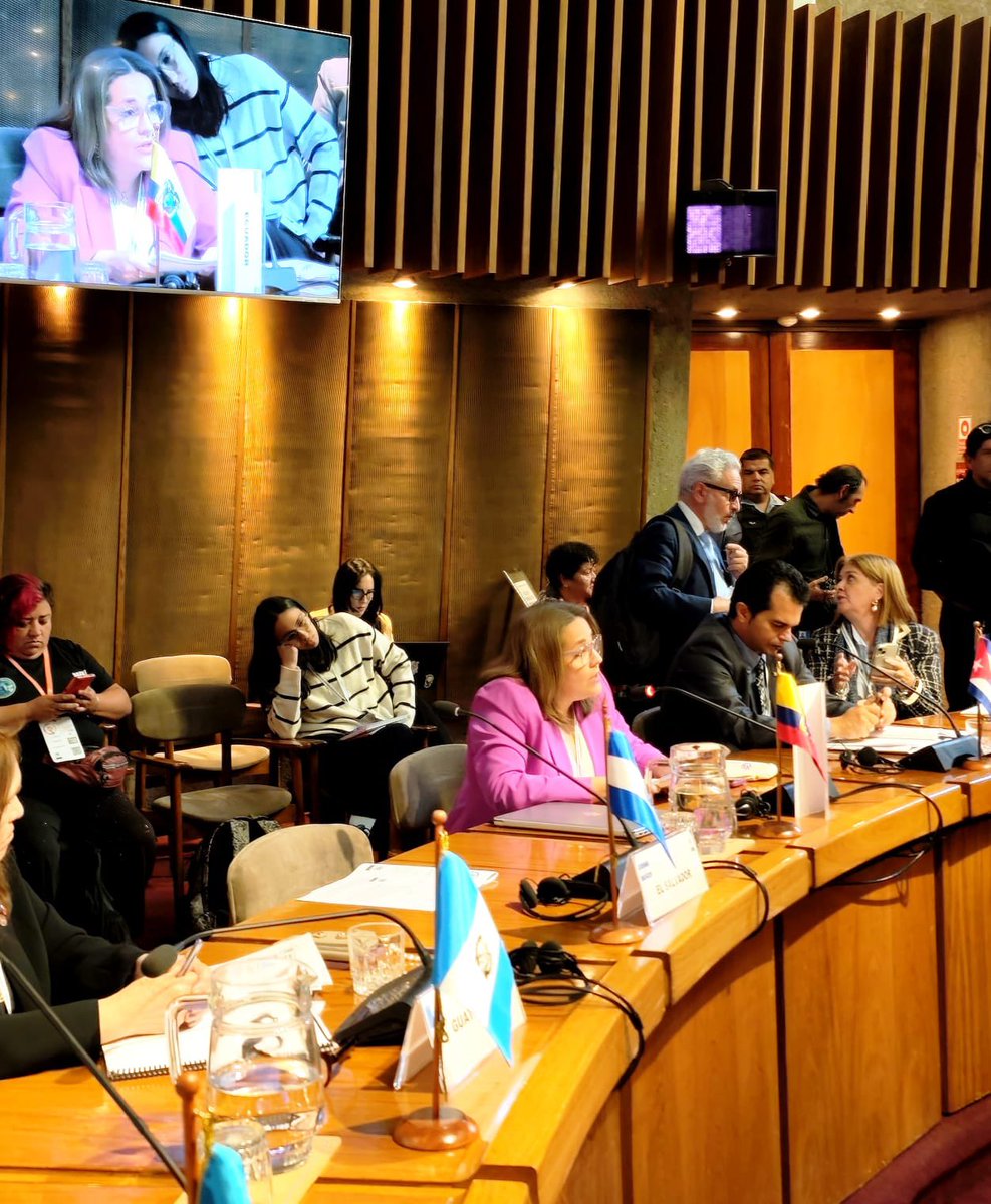 Embajada del Ecuador en Chile tweet media