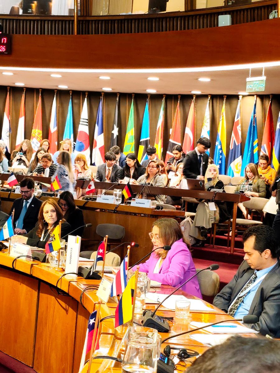 Embajada del Ecuador en Chile tweet media