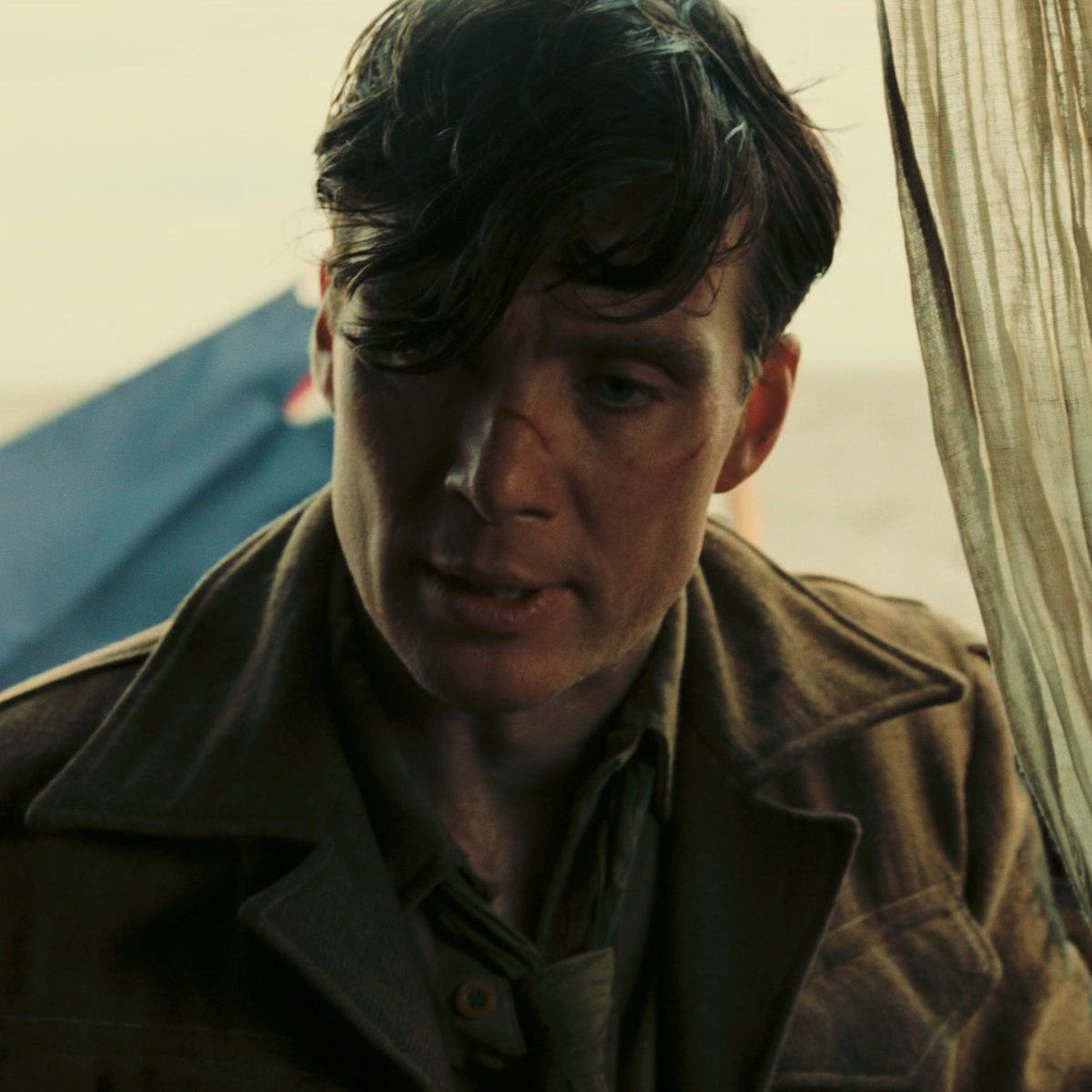 sandwich at the liquor store tweet media