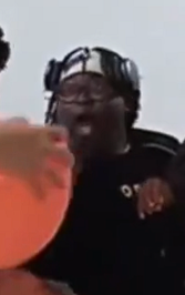 D3nisdaMenace's tweet photo. @videosinfolder why the fuck he getting excited https://t.co/24hBp2aEkd