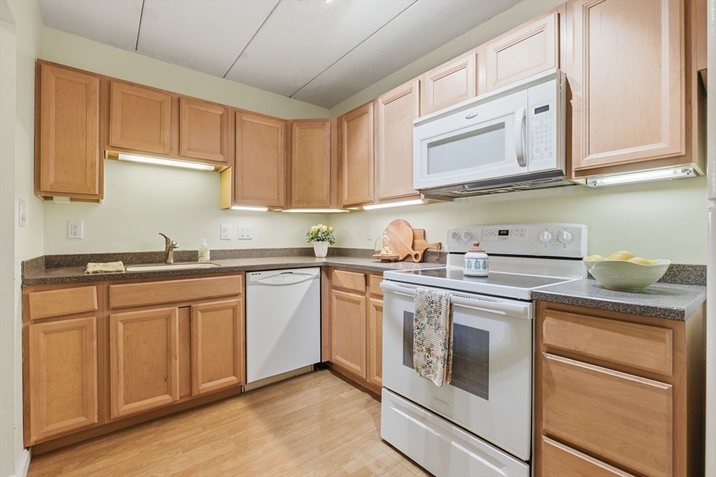 lisasantilli's tweet photo. 📅 OPEN HOUSE | ⏰ Sun, Apr 19, 2026 11:30 AM - 12:30 PM

�� 50 Water Street #46, Medford, MA 02155

https://t.co/rVFS0FbjDL https://t.co/FHld1ga50c