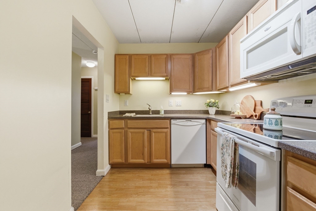 lisasantilli's tweet photo. 📅 OPEN HOUSE | ⏰ Sun, Apr 19, 2026 11:30 AM - 12:30 PM

�� 50 Water Street #46, Medford, MA 02155

https://t.co/rVFS0FbjDL https://t.co/FHld1ga50c