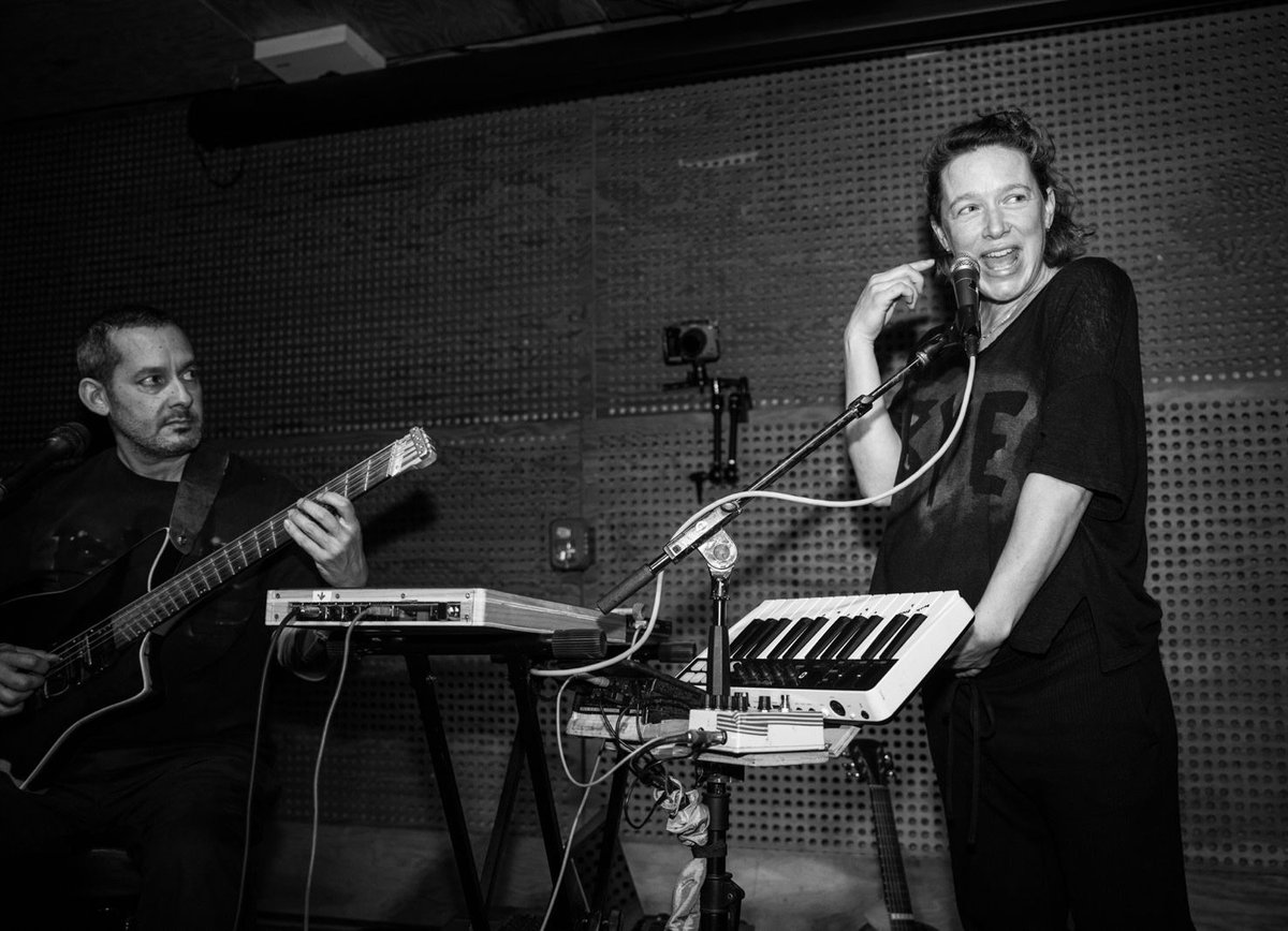 bukeandgase's tweet photo. April 15, Public Records, Brooklyn, NYC

📸 Graham MacIndoe https://t.co/KPQPl4kEUP