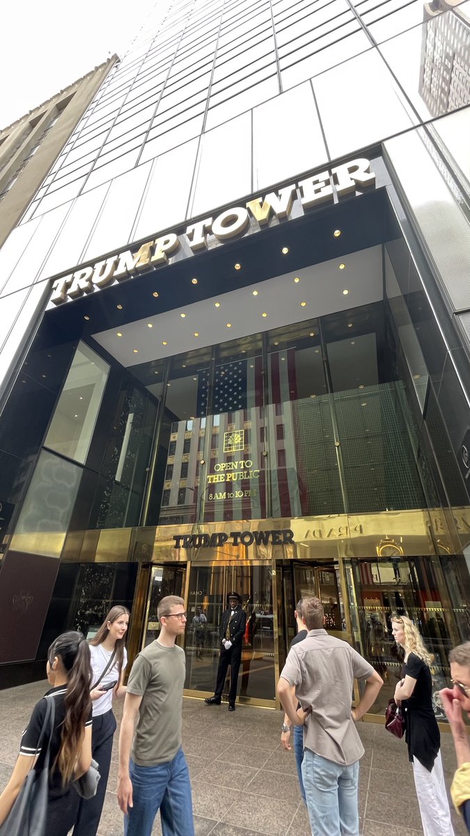 Jean-Claude tweet media