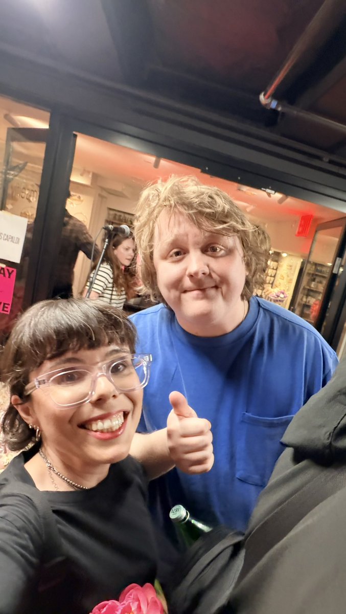 kellifisher's tweet photo. I may look like trash but at least @LewisCapaldi looks good lol 😂 https://t.co/9HwOOm2Qi7