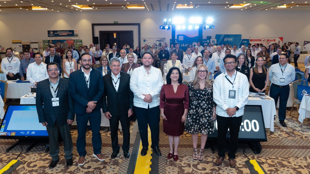 hector_sinecio's tweet image. #MONITOR #TVQ #LaNeta Participa la Senadora @beatrizroblesgs del @PartidoMorenaMx en #Expogas donde la Científica y Presidente de la Comisión de Energia en el @senadomexicano manifestó se busca un modelo energético que busque equilibrios.