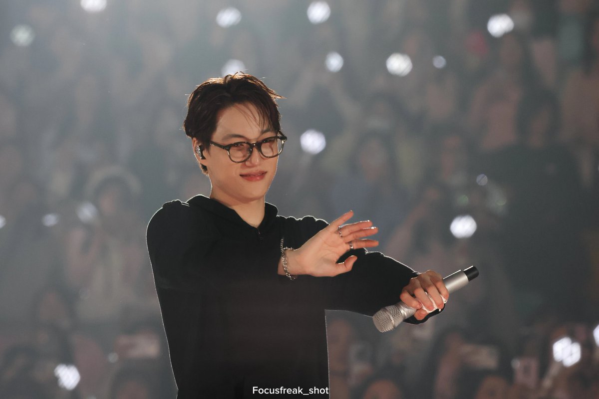 Jongin Pics ♡ tweet media