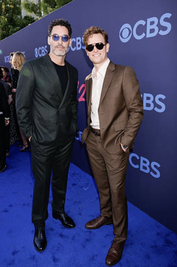 Tom_EllisFans's tweet photo. #tomellis #nickgehlfuss #cbscia @fbicbs @cbstv https://t.co/ImvLrSBSlK