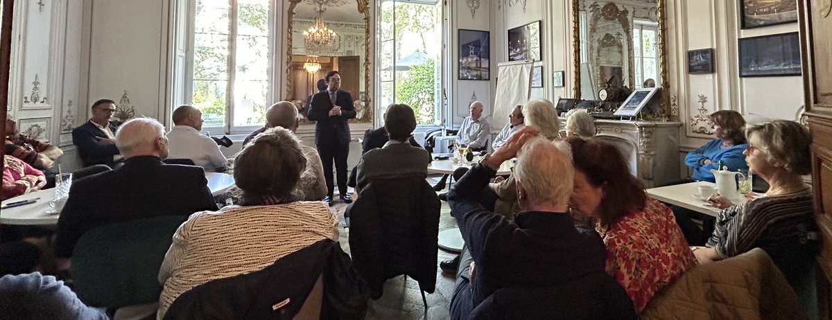 labiche_david's tweet image. 📍 Riche échange à La Rochelle avec Julien Chartier sur le projet impulsé par @BrunoRetailleau 🇫🇷
Une méthode de terrain pour bâtir un projet de rupture :
👉 Autorité
👉 Souveraineté
👉 Travail (économie libérée)
Un cap clair au service du pays ! 💪
#LaRochelle #DirectLR #Projet