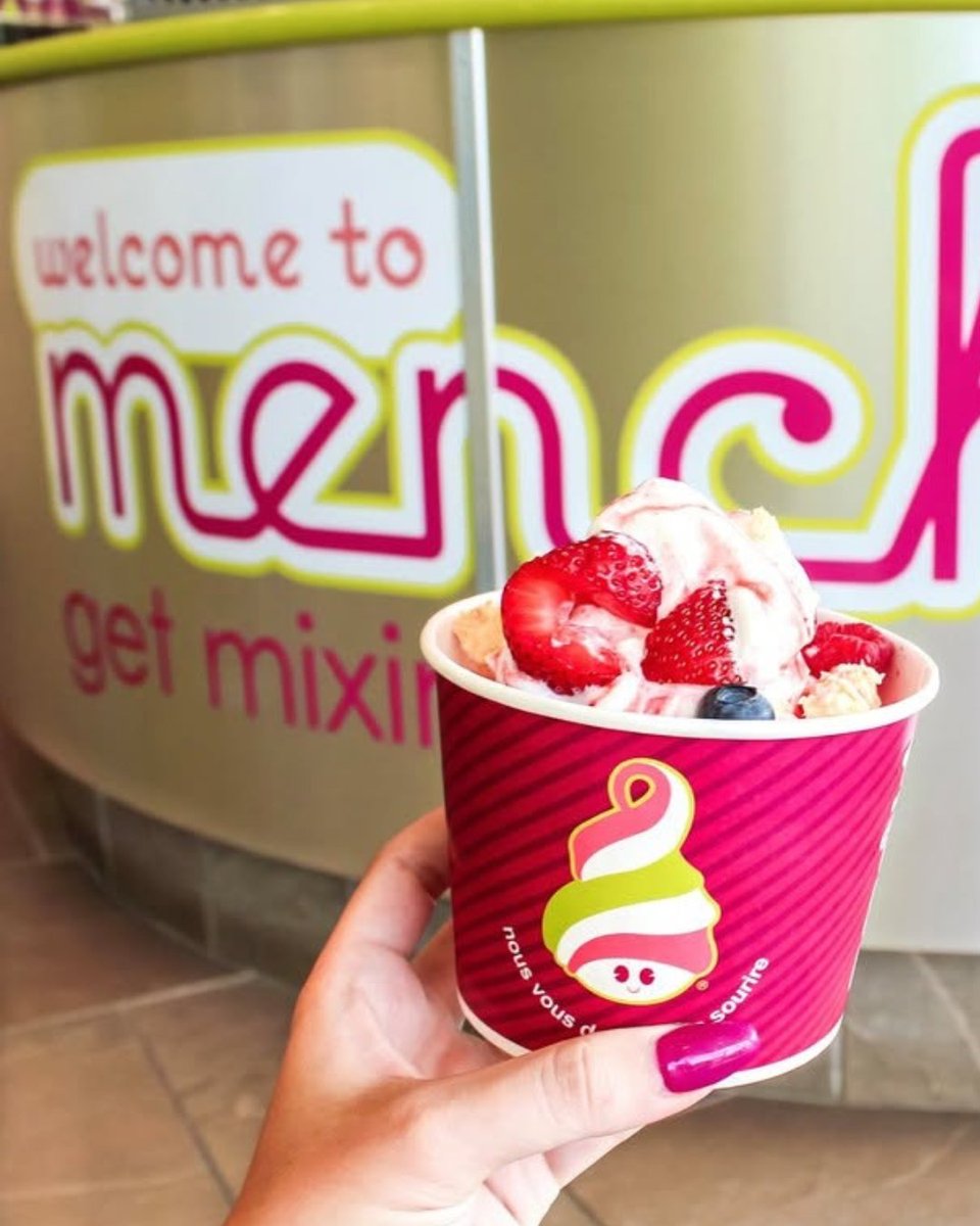 Menchie's Canada tweet media
