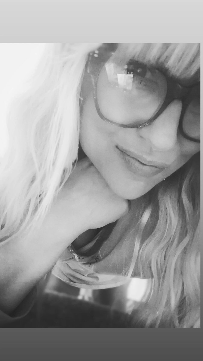 🎗️🌹AiReLaV🌹🎗️ tweet media