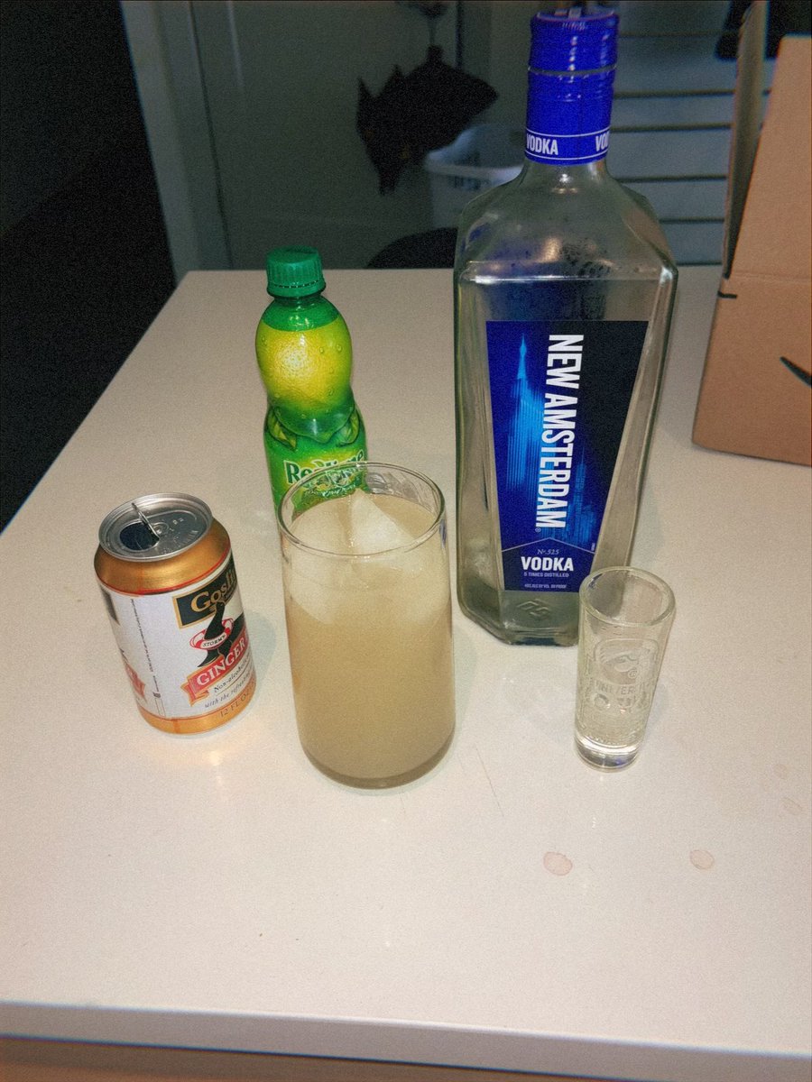 BigDickNix69's tweet photo. Study beer #RoundingUp https://t.co/9SmZGkQr0a
