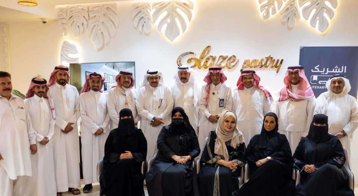 إعلاميون tweet media