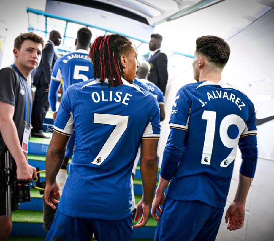 In another world #BlueCoOut <a href="/todd_boehly/">Todd Boehly</a> <a href="/ChelseaFC/">Chelsea FC</a>