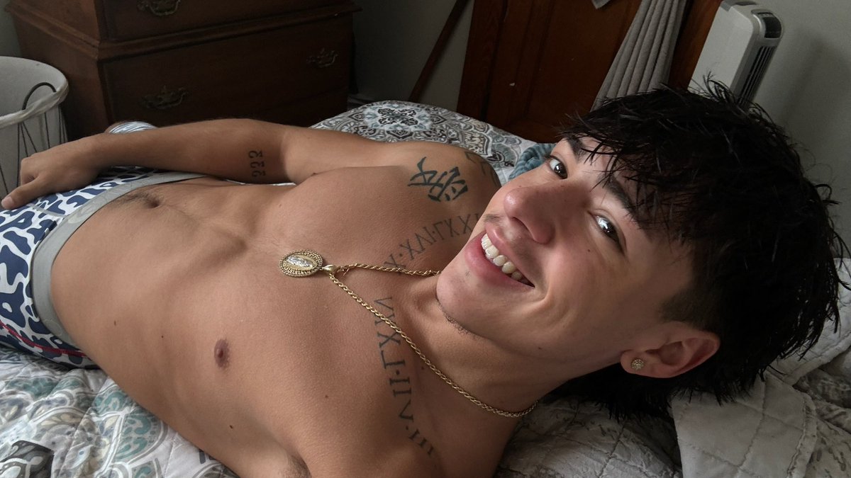 Eddie🔞 tweet media