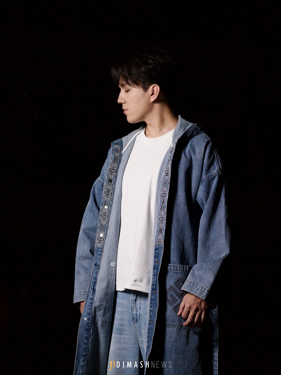 DimashPeru's tweet image. 2️⃣ y de vídeo para la cobertura de este importante evento.

Más información en DimashNews.com (dimashnews.com)

#Dimash #DQ #PlacidoDomingo #Dears #Budapest