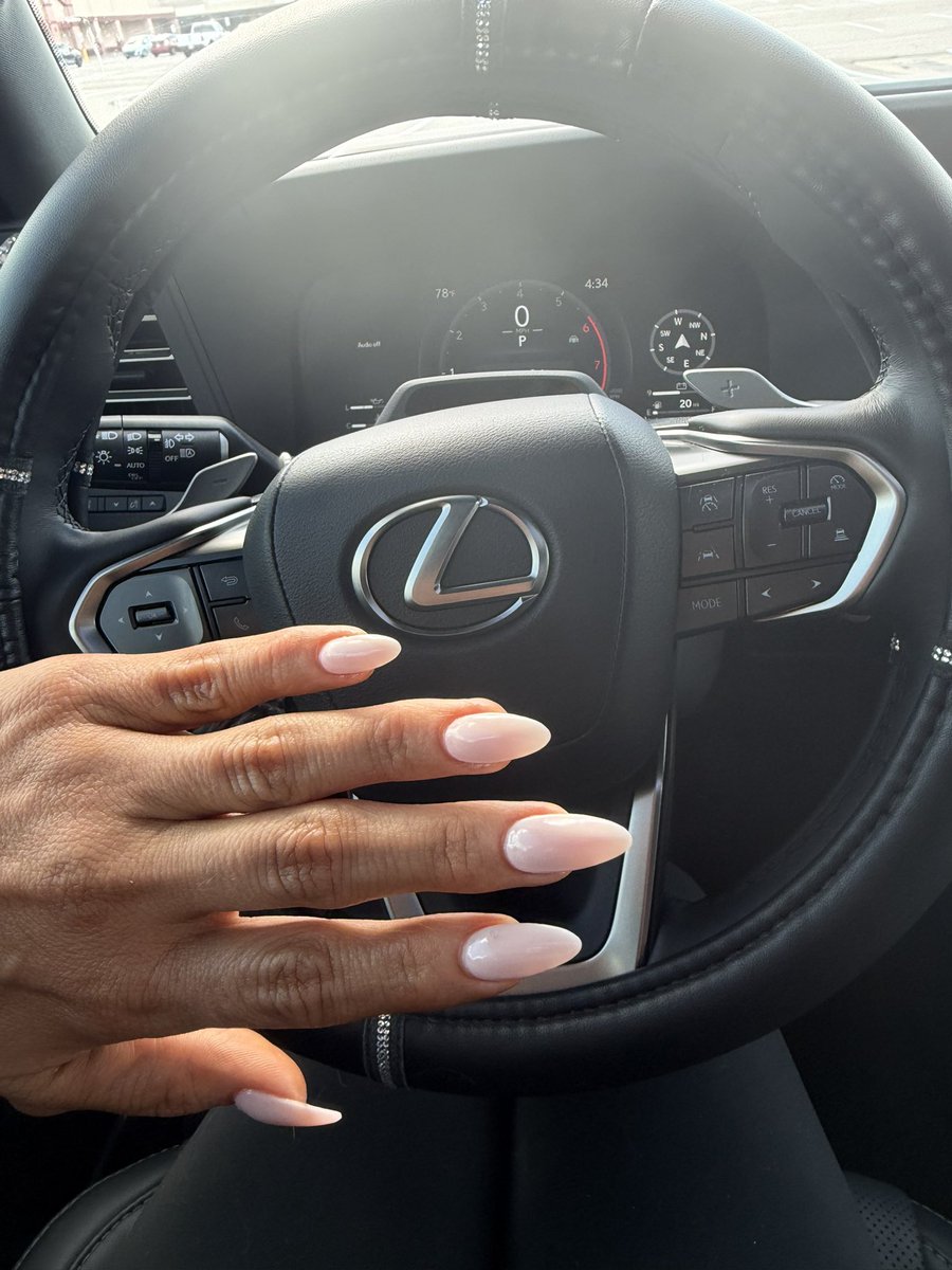 The way I couldn’t repeat myself when he said “huh?! 🤨”  <a href="/Liz_core_x/">Liz 🖤 🦂</a> 😭🤣