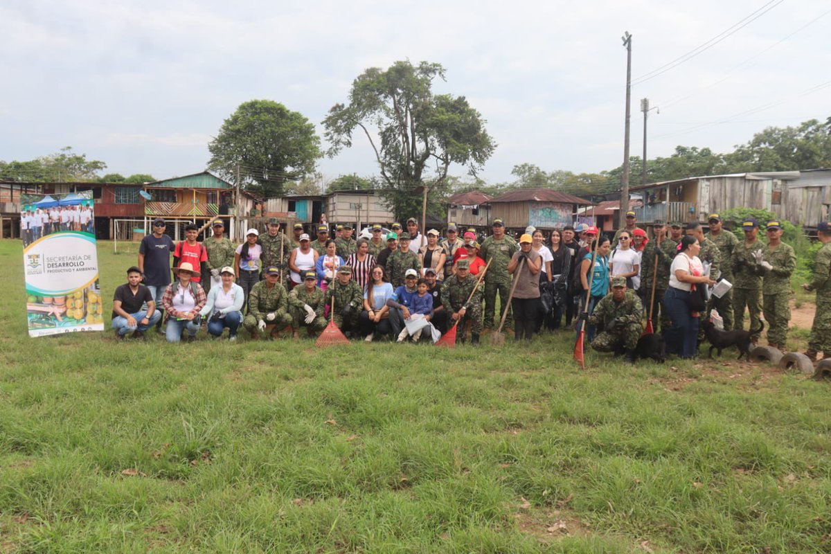 Ejercito_Div4's tweet photo. En San José del Guaviare, el @COL_EJERCITO, junto a la comunidad y entidades gubernamentales, impulsa la conservación y recuperación del humedal del barrio El Mosquito, siendo #CustodiosDelMedioAmbiente https://t.co/Q1UxW894AB