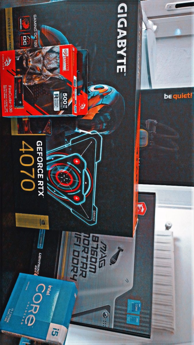 BOBOEdit's tweet photo. @TopAchat Pour moi dans l’ordre :

GT720 sur un vieux pc sous Athlon X2 240 
GTX 960 3GB suivi d’un FX6300 
Un belle GTX1070 suivi d’un 7700K 
Et pour finir, une 4070 suivi d’un 13600k toujours d’actualité. https://t.co/ZYUbUhnLKV