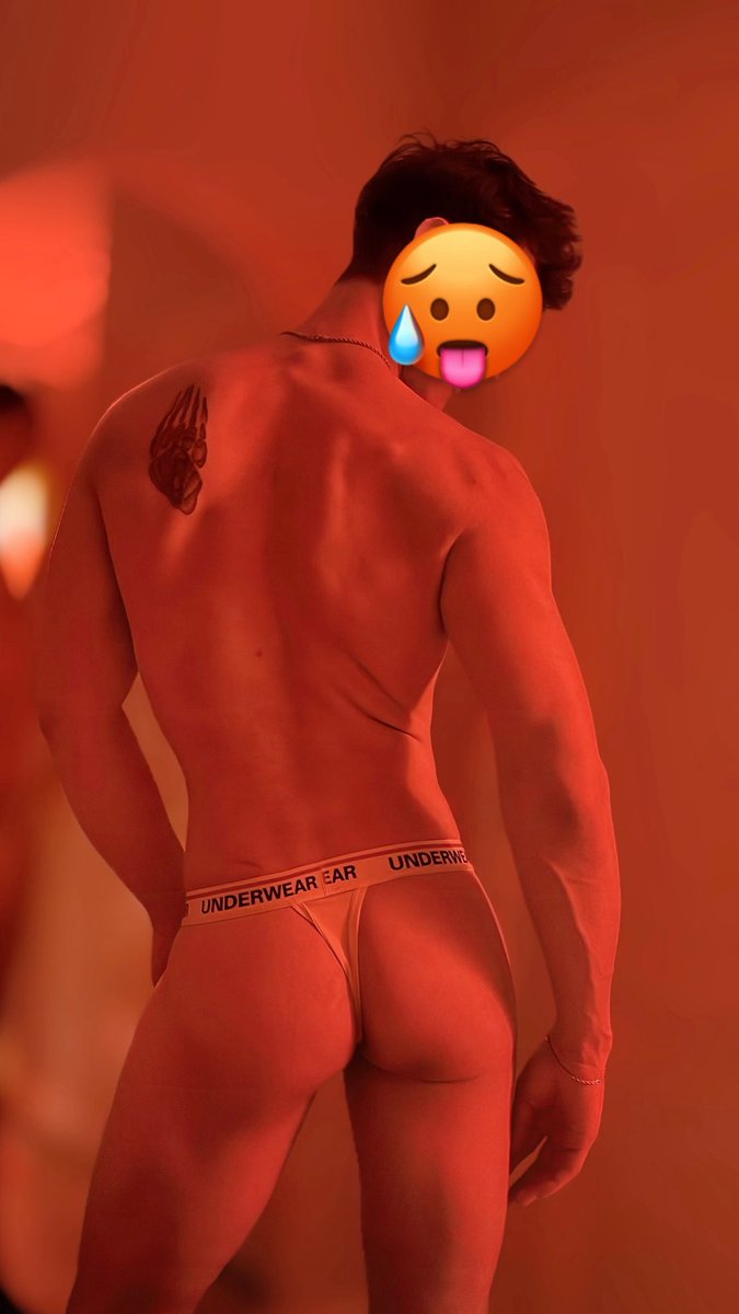 MayhemTwunk tweet media