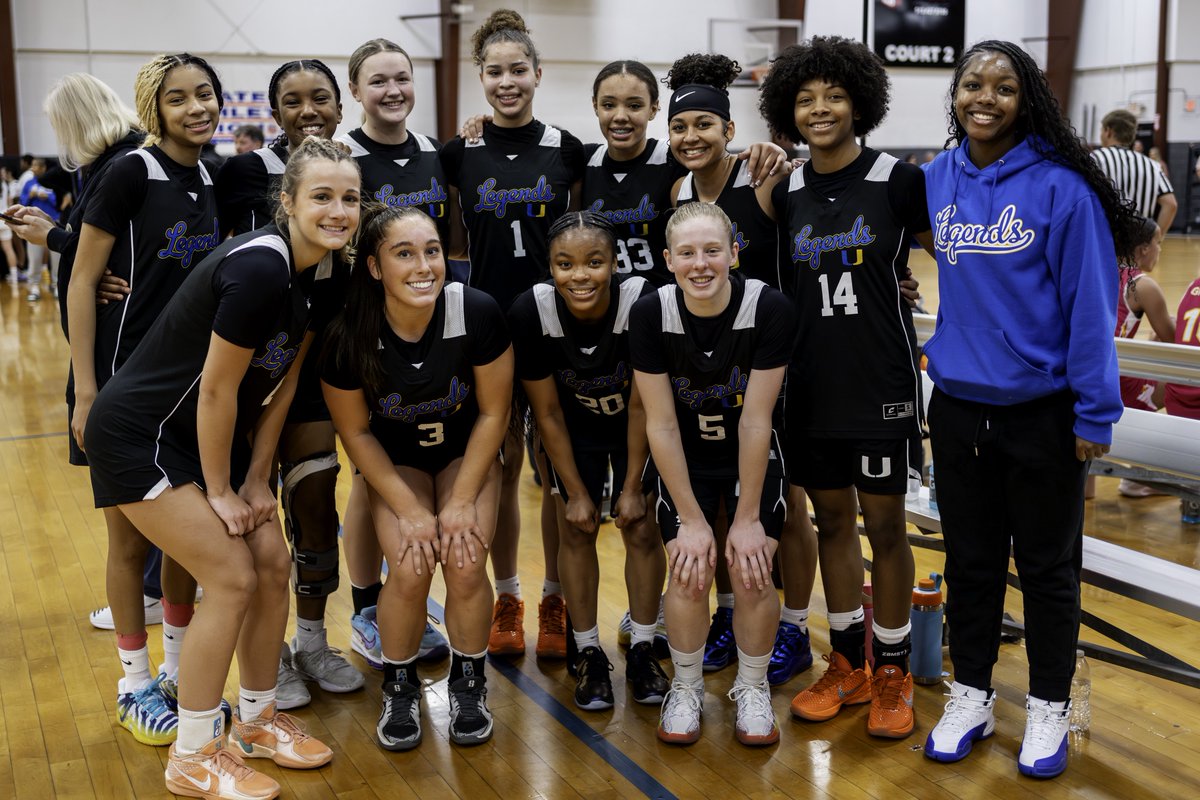 Legends_Bball's tweet photo. We are ready for The Clash this weekend! #TheU 🙌🟦🟨 #LegendsU #BTA https://t.co/mCttnIhWue