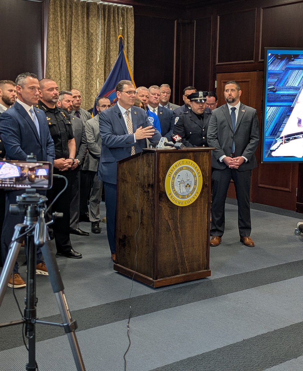 FBI Albany tweet media