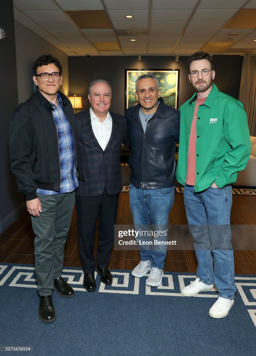 marvel_updat3s's tweet photo. The Russo Brothers and Chris Evans have arrived at CinemaCon. https://t.co/8LEkpmrbkF