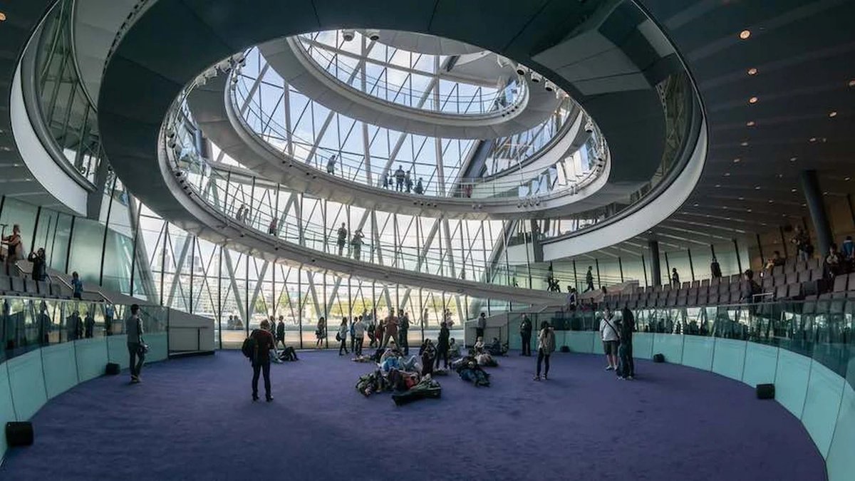 Brits and Blobs tweet media