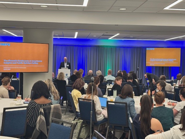 NEFE_ORG's tweet image. Hunter Field and @DrBillyHensley presented "How Growing Anxiety Is Impacting #FinancialLiteracy” at this year's @Jumpstart1995 Annual Partners Meeting. Their presentation explored NEFE’s national #OpinionPolling data on Americans’ heightened anxiety over their #PersonalFinance.