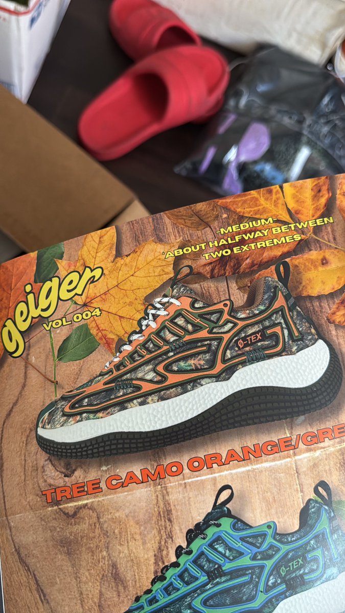 CLONExANT's tweet photo. Ayyyyyyoooooooooo 📢 @JohnGeiger_ I need answers and details asap sir I know you have a lot going on right now but pls answer me I need these tree camo https://t.co/QKgWB3pbrJ