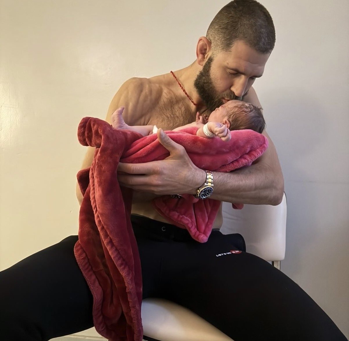 Martys Hairline tweet media