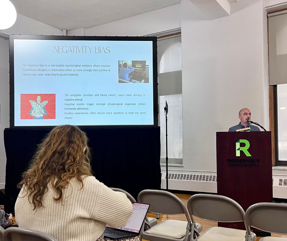 Roosevelt University tweet media