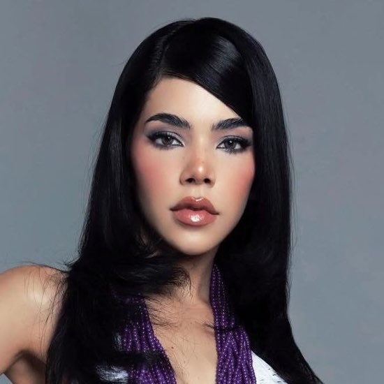 van ⋆ tweet media