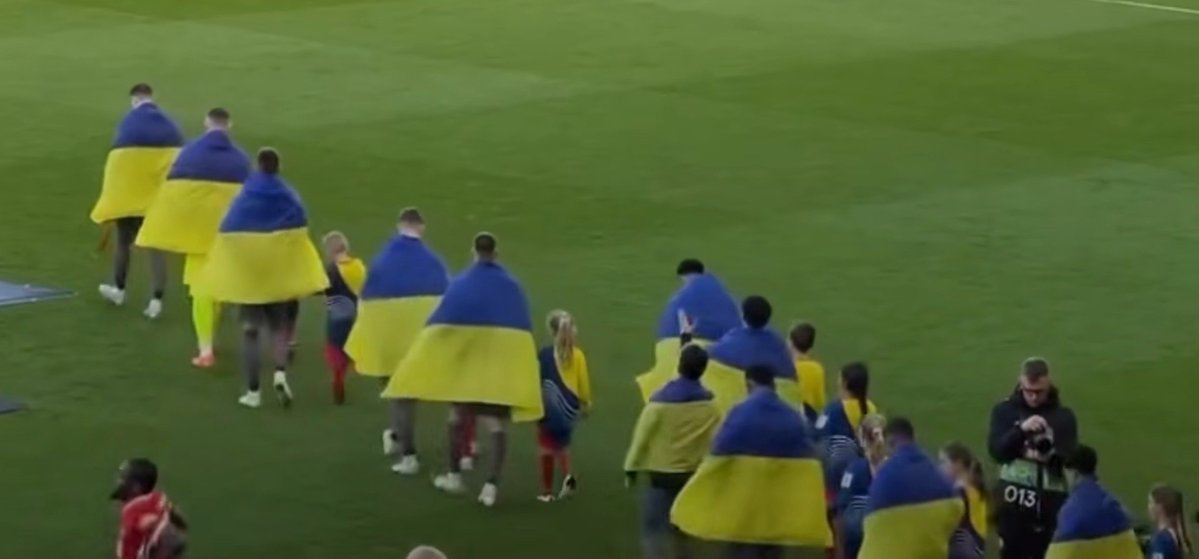 Antifa_Ultras tweet media