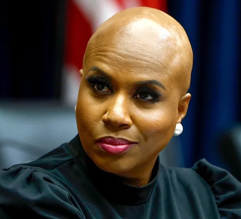 Bad Hombre tweet media